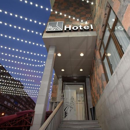 In City Hotel Yerevan Ngoại thất bức ảnh